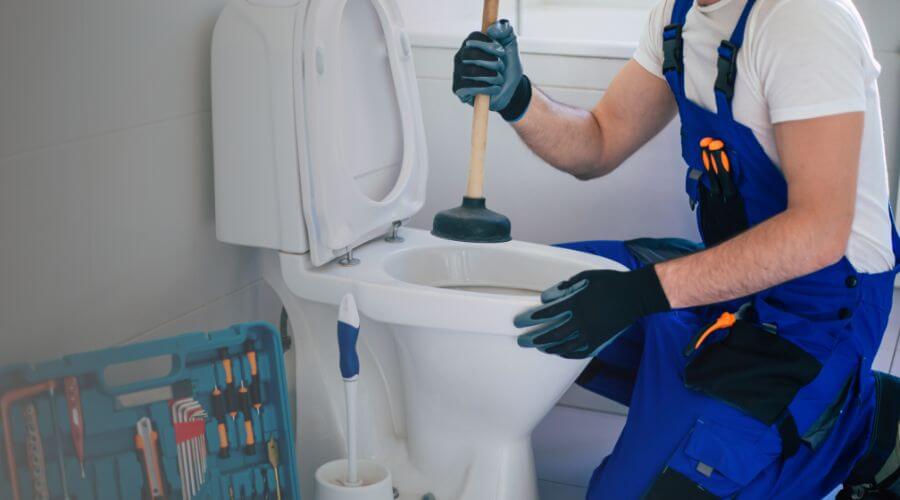 Expert burst pipe repair services in Converse, IN